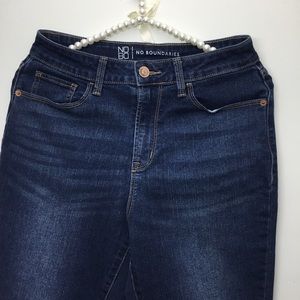 NOBO No Boundaries Skinny Jeans Women's Size 7 Blue Medium Wash Mid Rise Denim